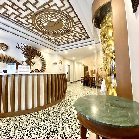 Sunray Beach Hotel Patong Exterior photo